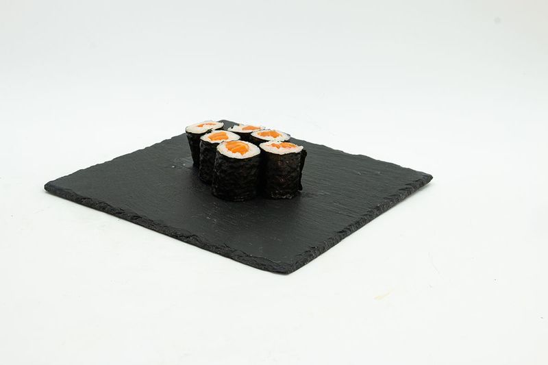 92 - Maki saumon 6pcs EN BAISSE